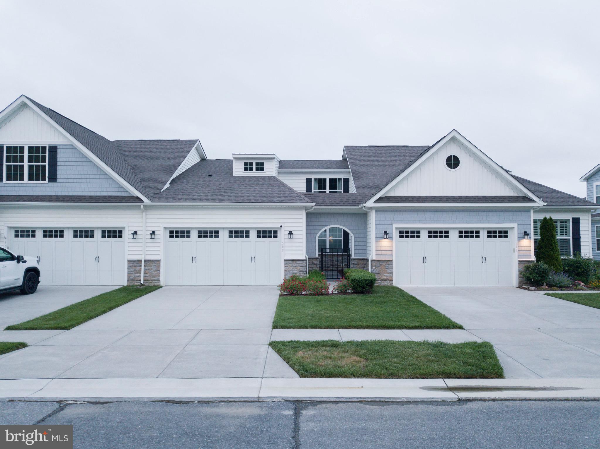 509 MOORINGS CIRCLE 249