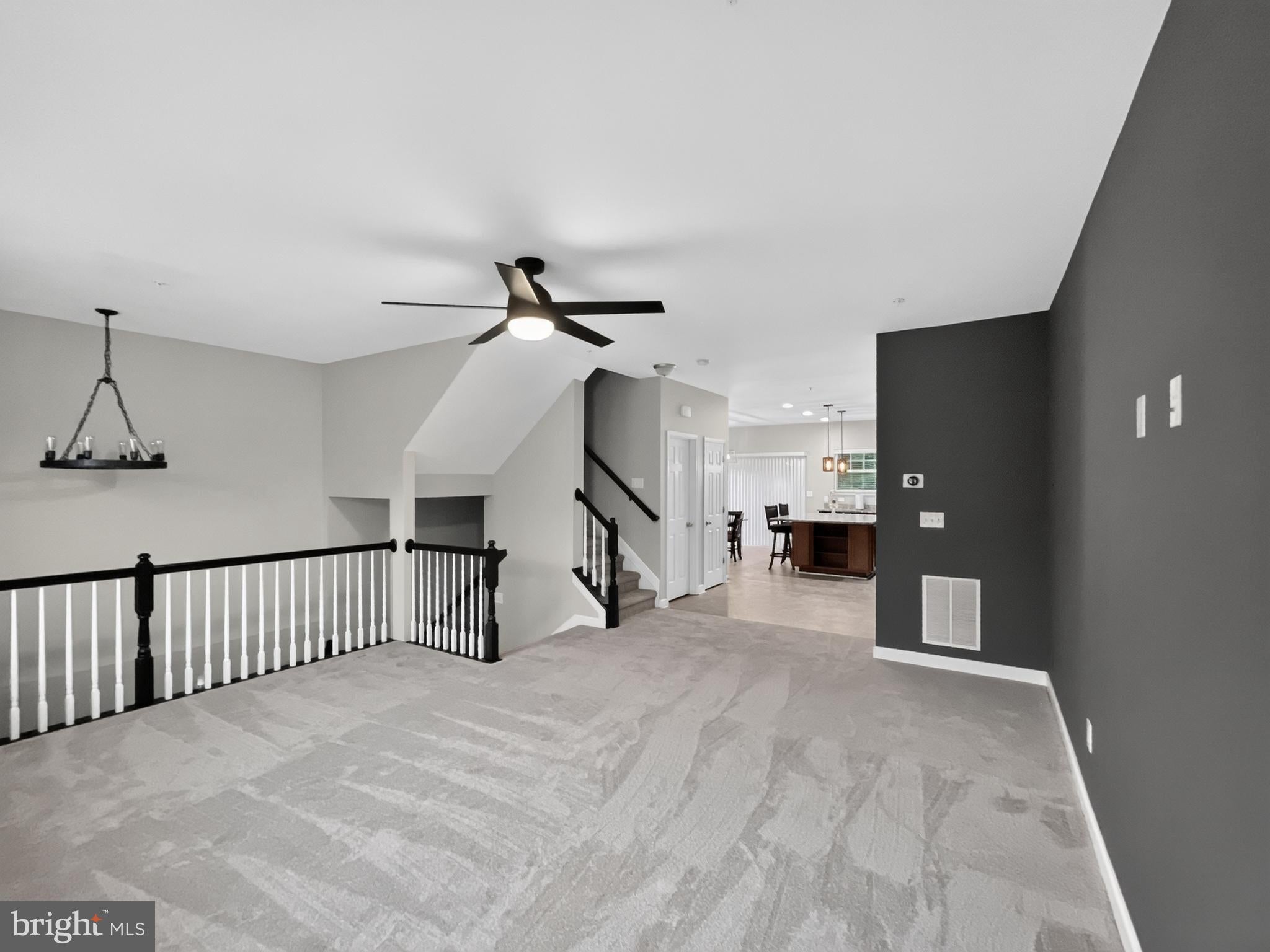 716 PIN OAK COURT