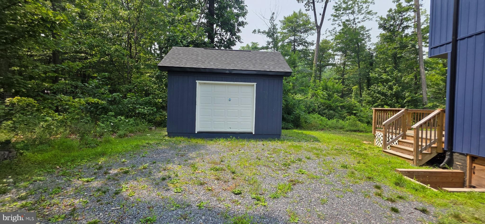 711 FAWN DRIVE