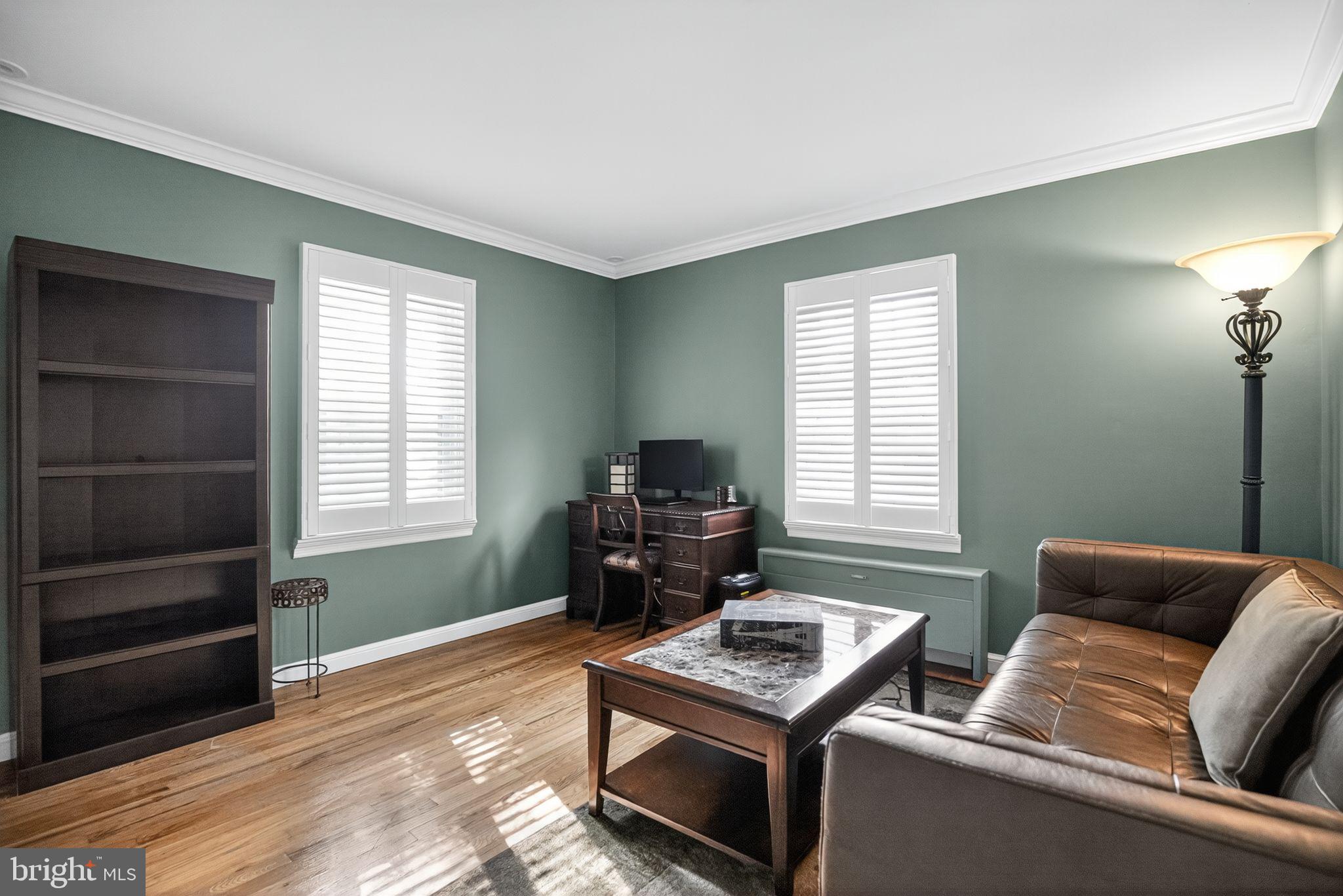 HUNTINGDON VALLEY - Residential