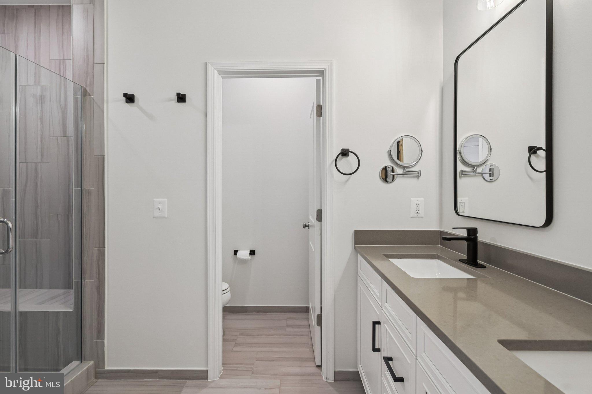 LAUREL HILL - Residential