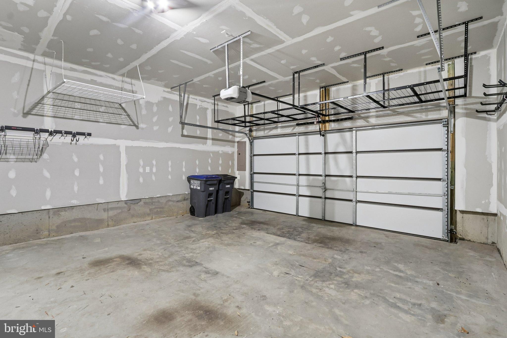 LAUREL HILL - Residential