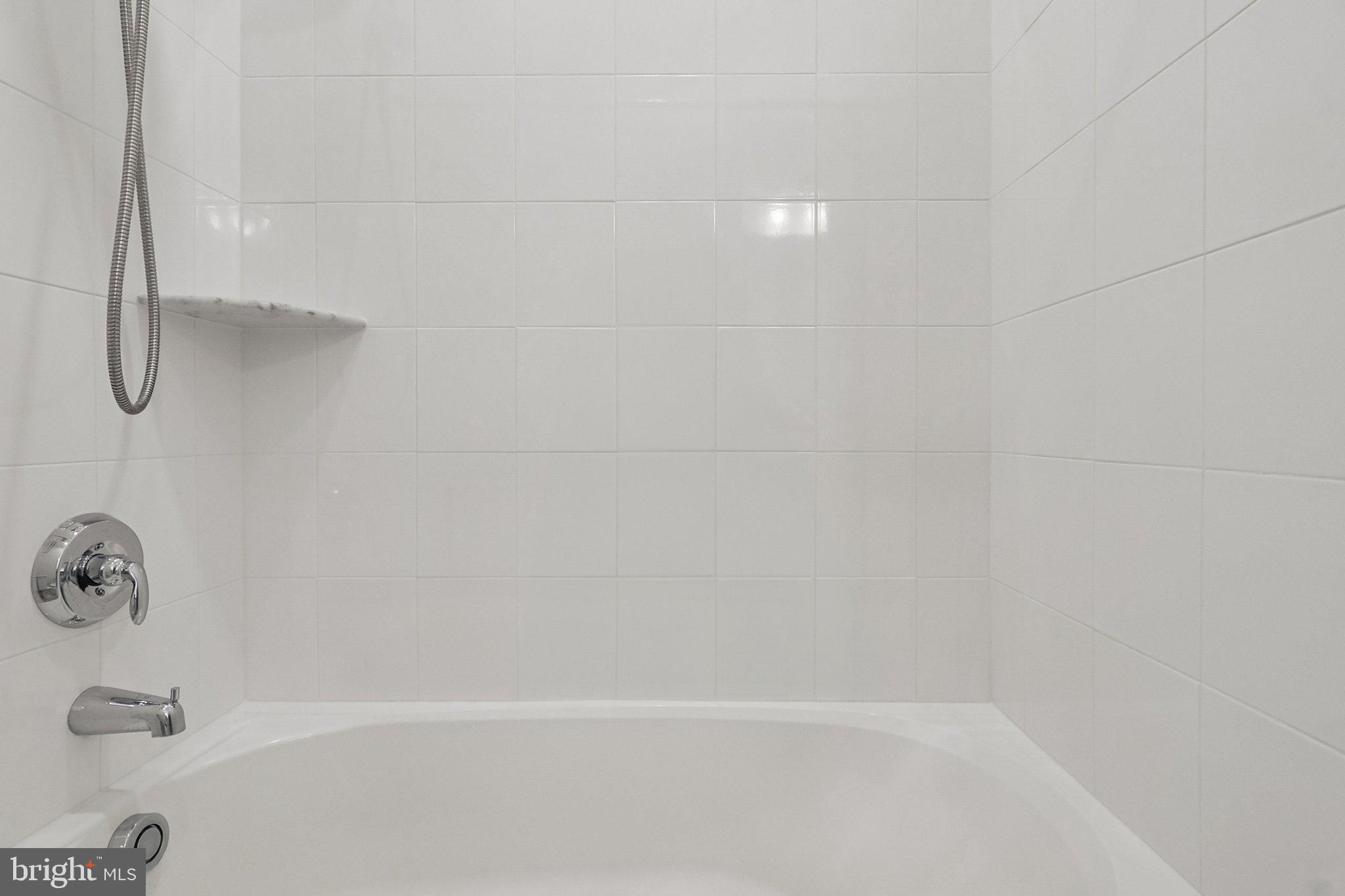 LAUREL HILL - Residential