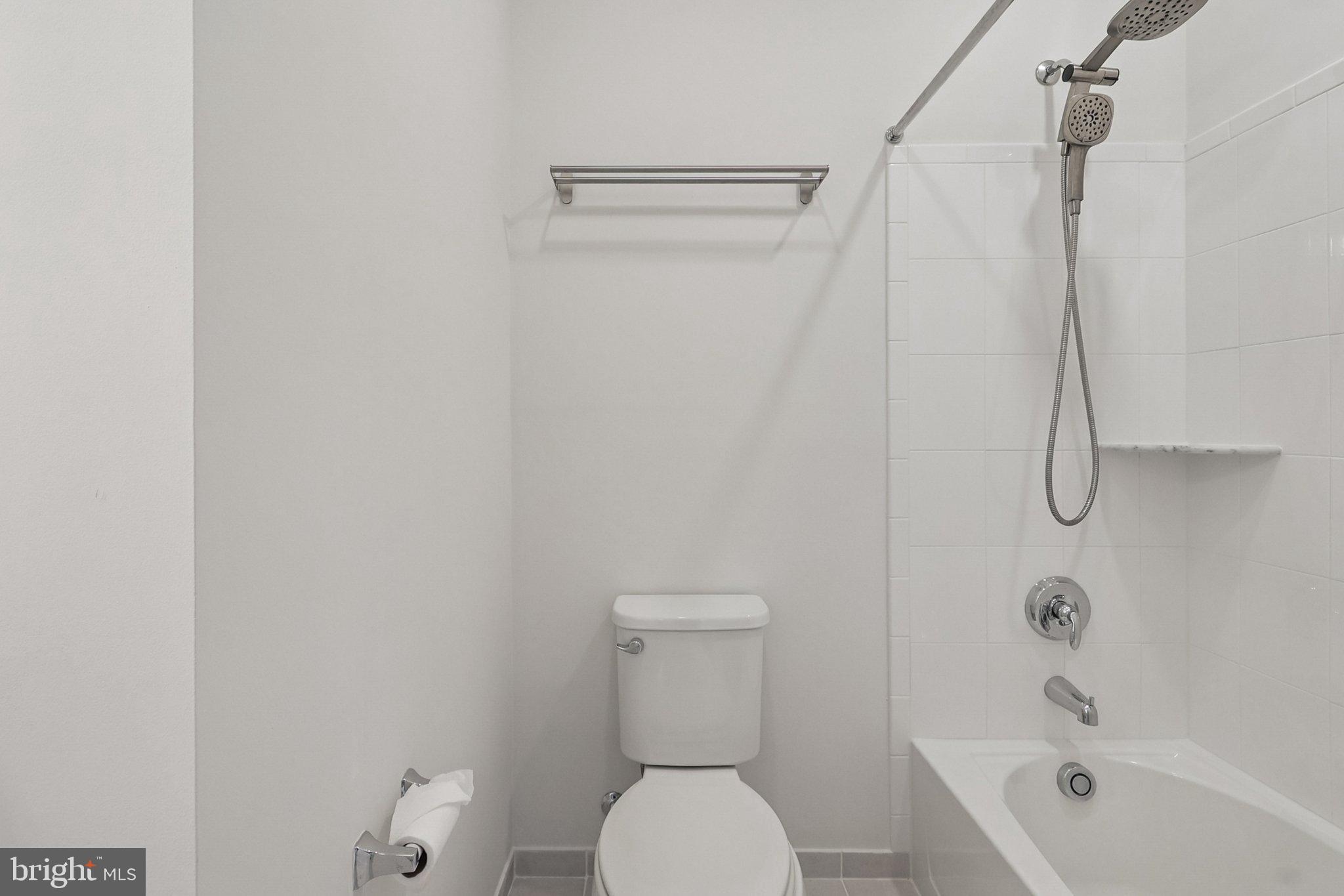 LAUREL HILL - Residential