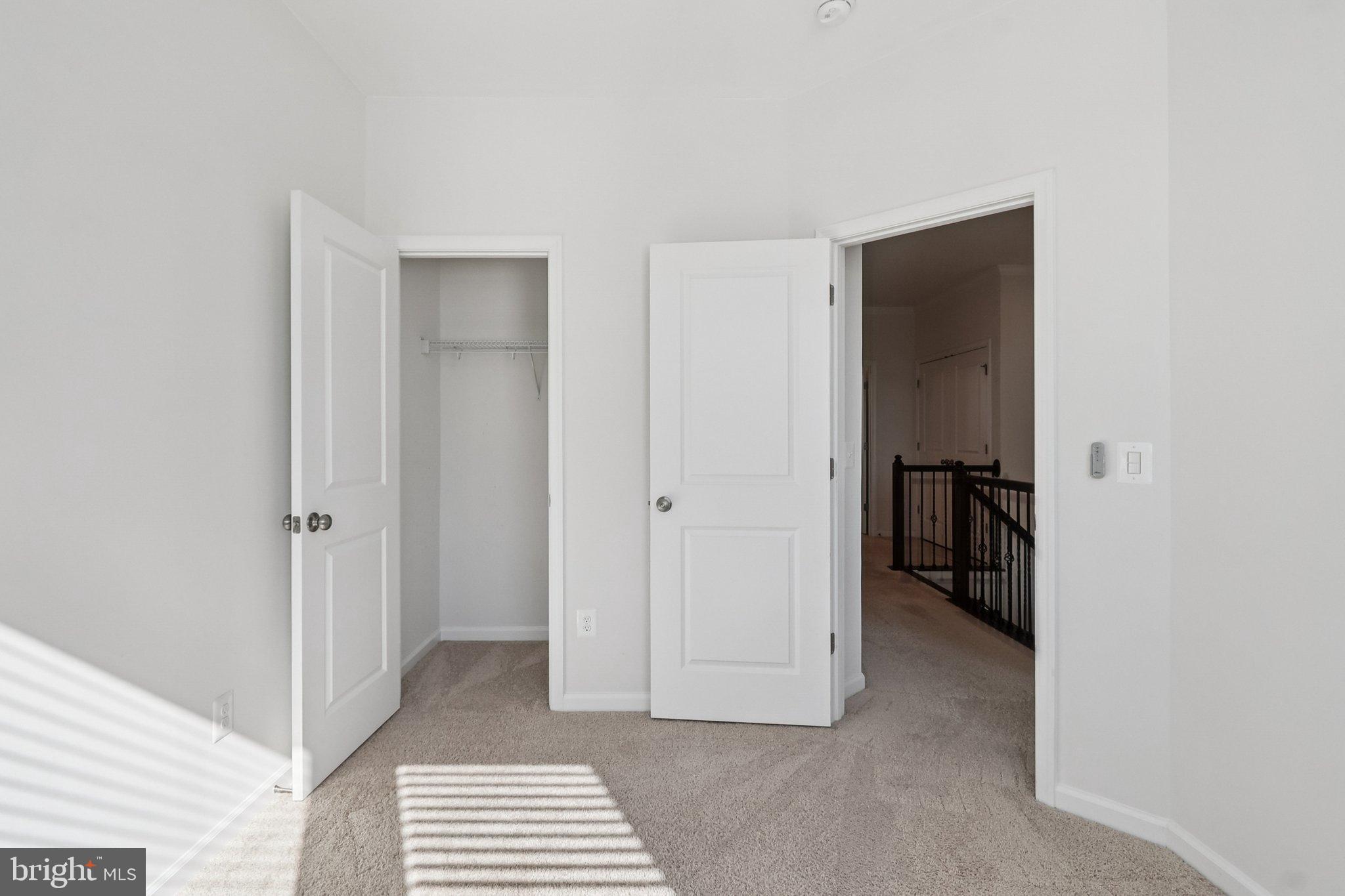 LAUREL HILL - Residential