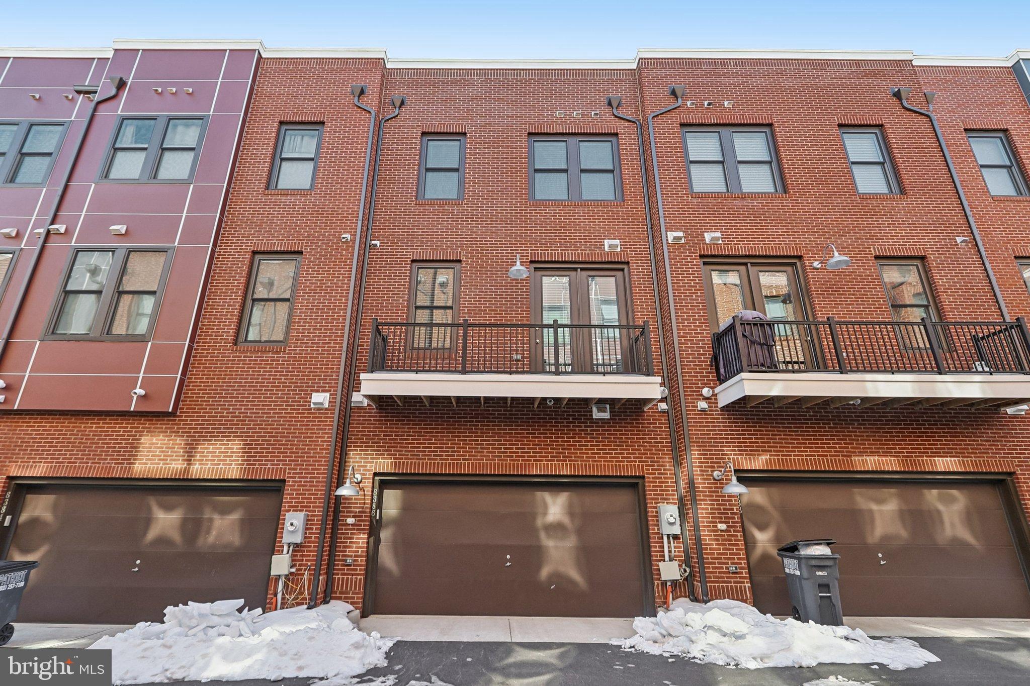 LAUREL HILL - Residential