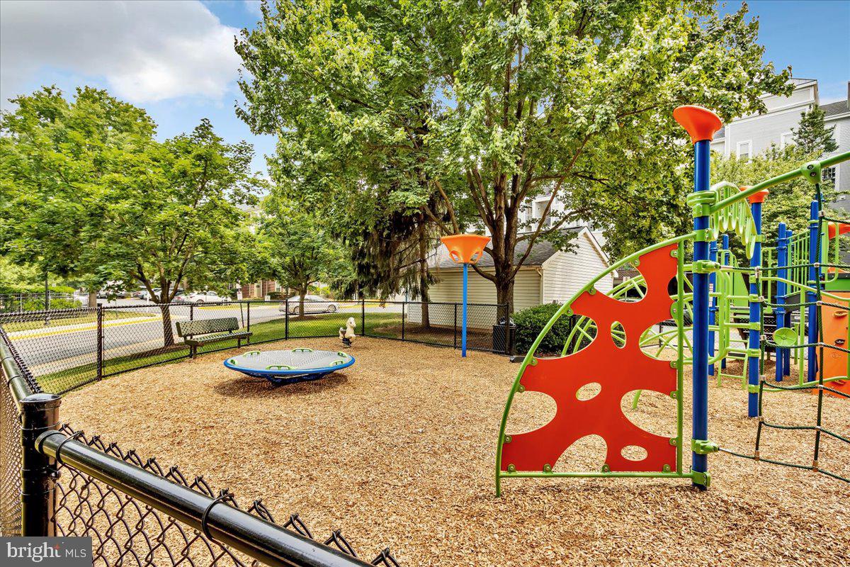 HUNTERS BRANCH - Residential