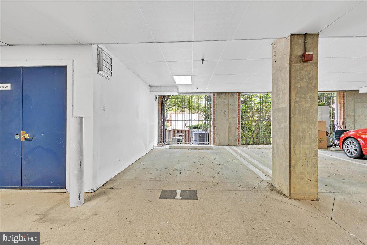 HUNTERS BRANCH - Residential