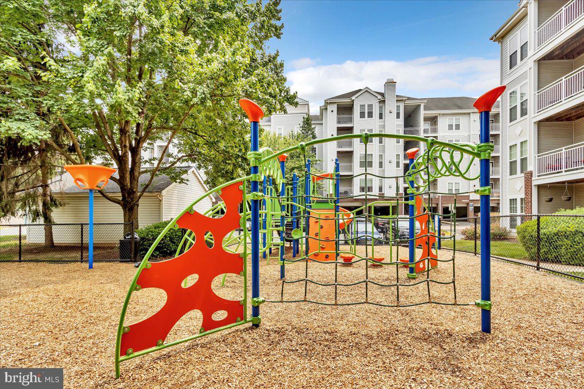 HUNTERS BRANCH - Residential