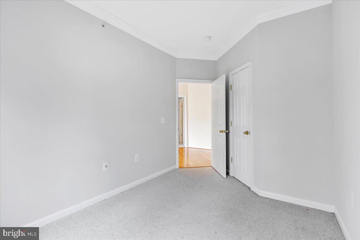 HUNTERS BRANCH - Residential