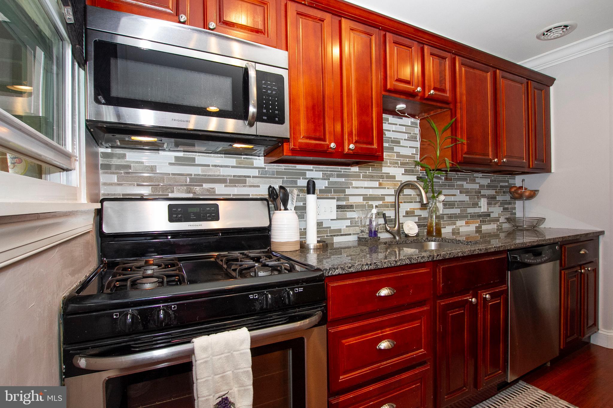 RIDGELEIGH - Residential