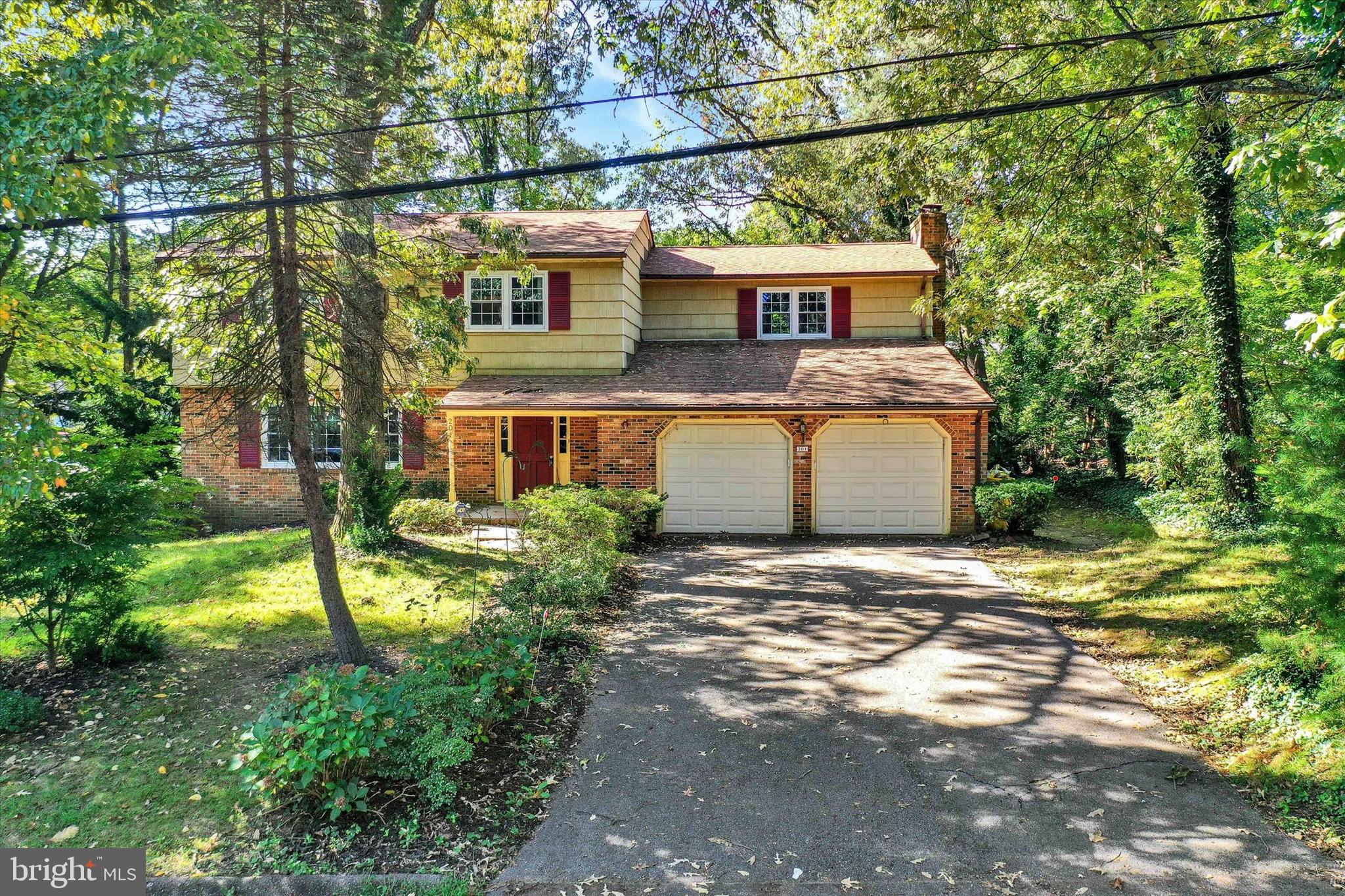 201 OAK AVENUE