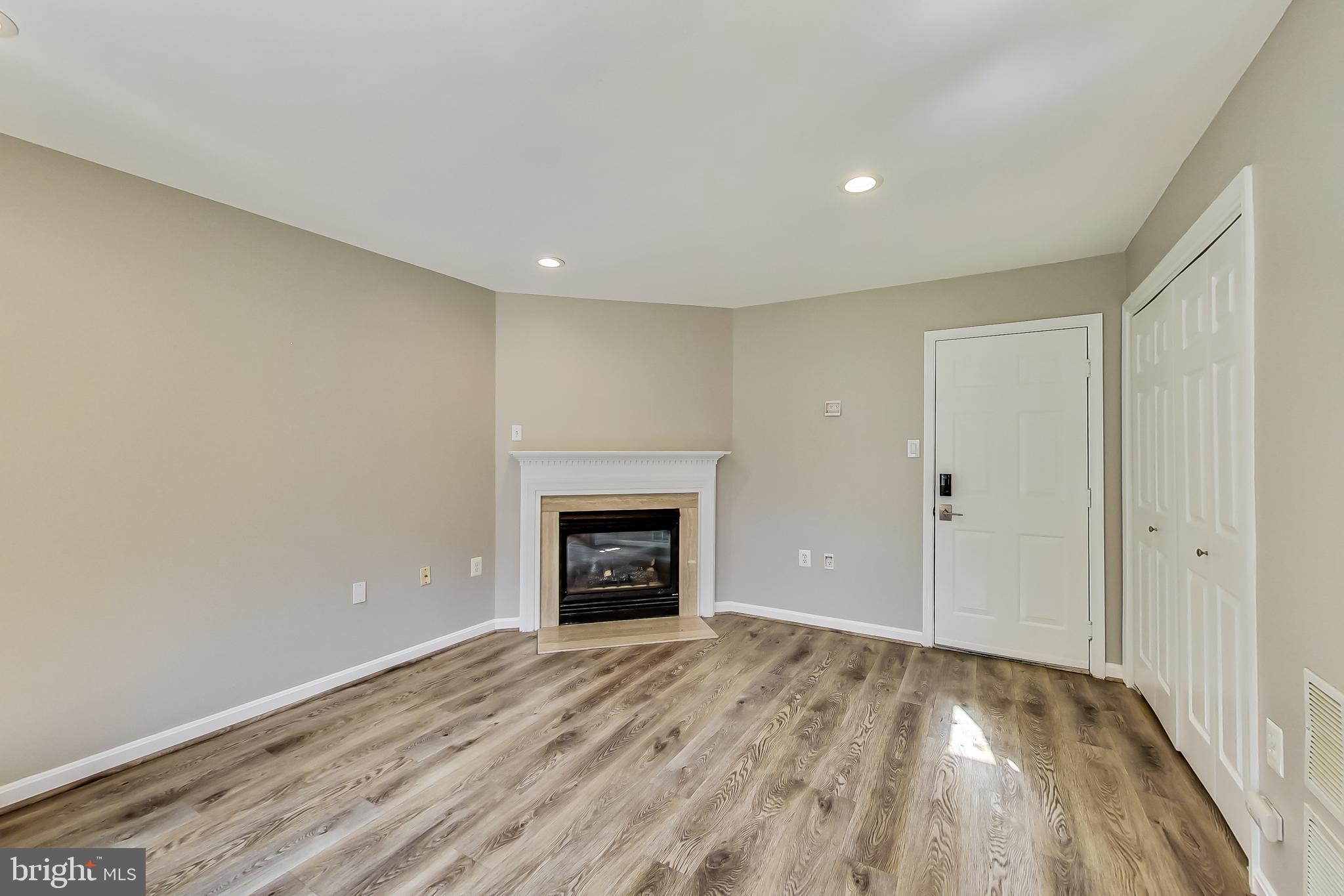 RANDOM HILLS LAND BAY - Residential Lease