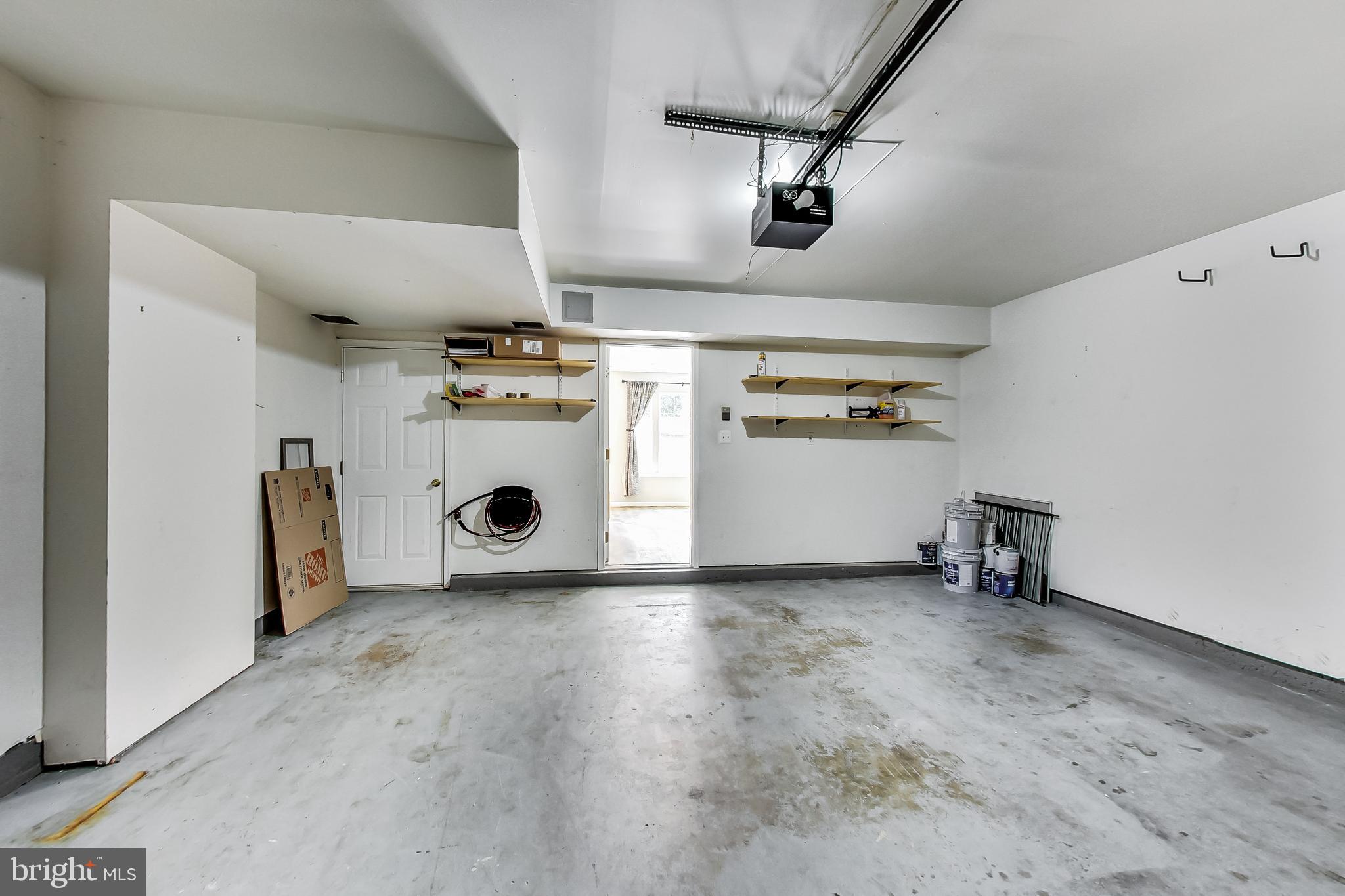 RANDOM HILLS LAND BAY - Residential Lease