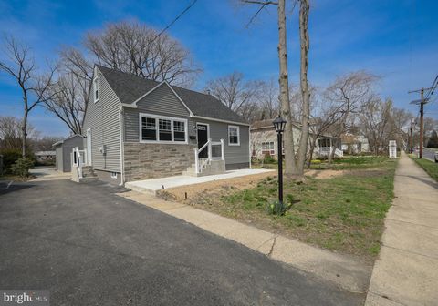 Homes For Sale - 322 Monroe Avenue<br/> CHERRY HILL, NJ 08002