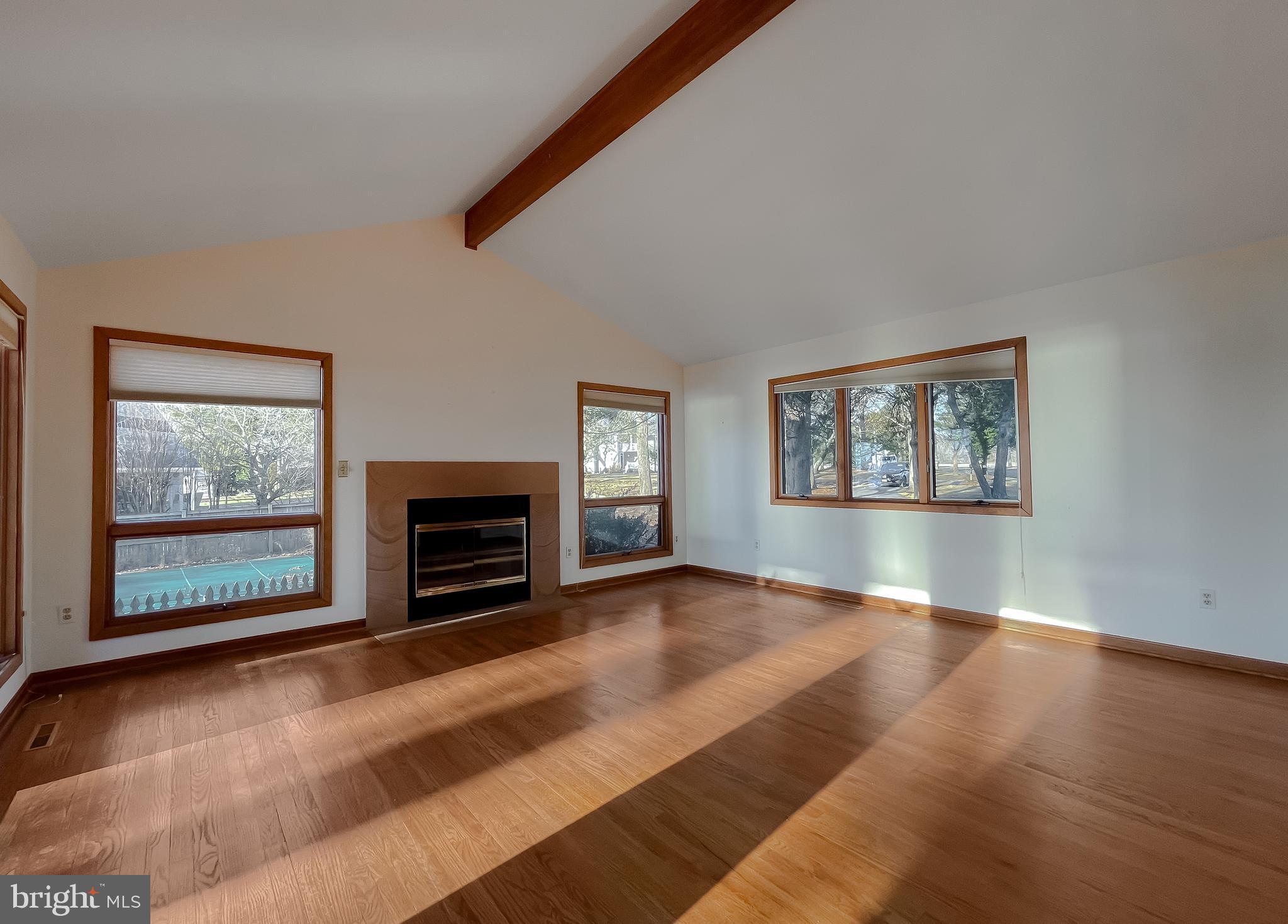 LEONARDTOWN - Residential