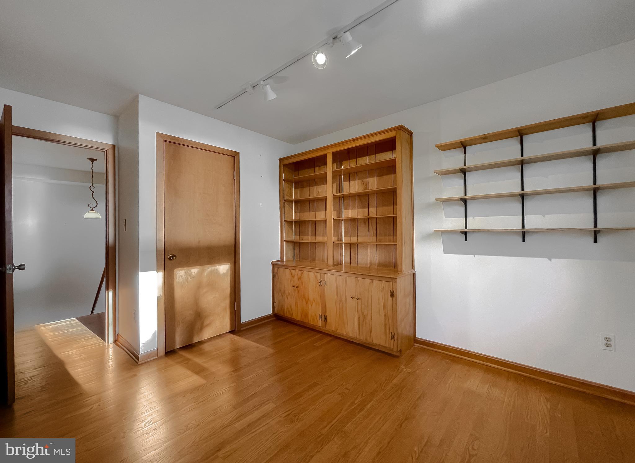 LEONARDTOWN - Residential