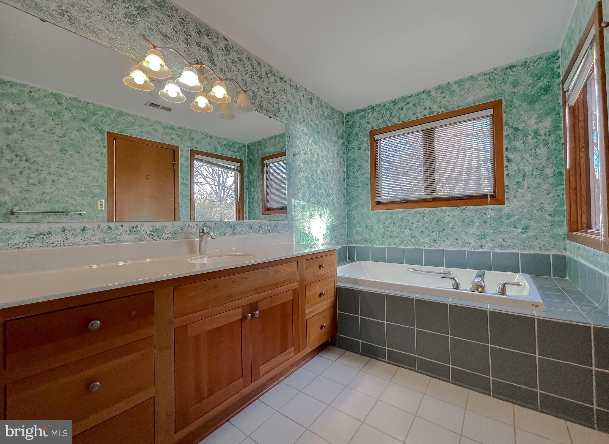 LEONARDTOWN - Residential