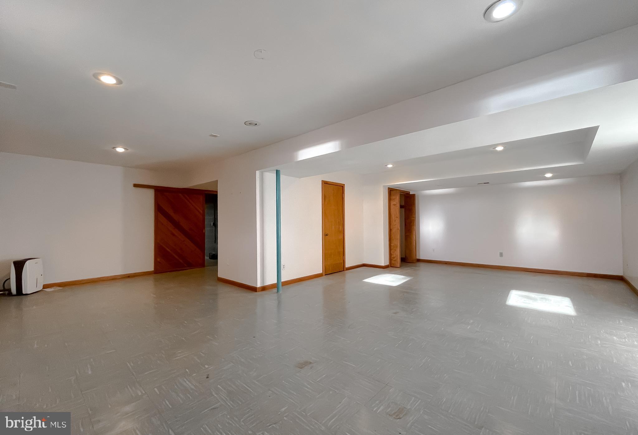 LEONARDTOWN - Residential