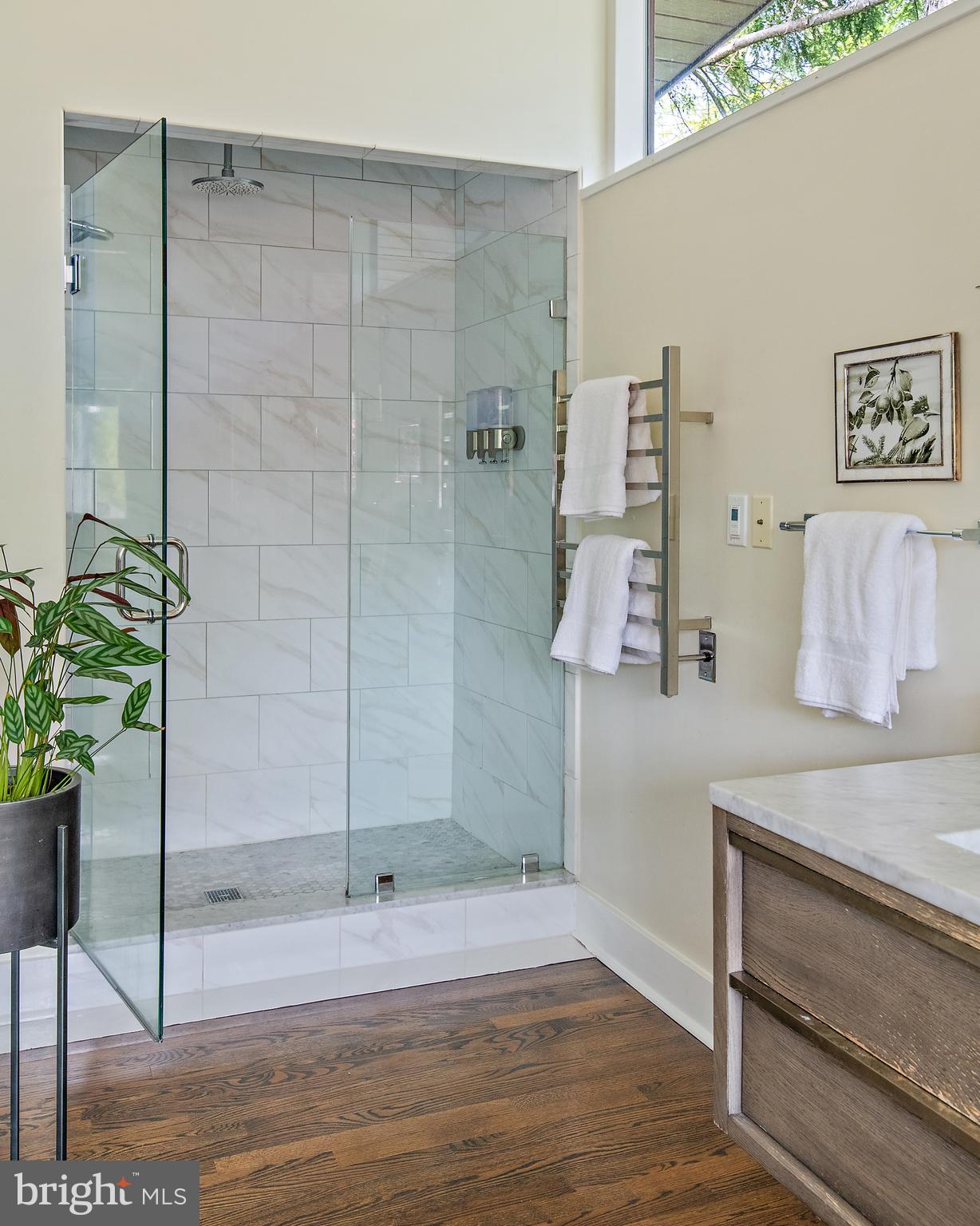 PENDENNIS MOUNT - Residential