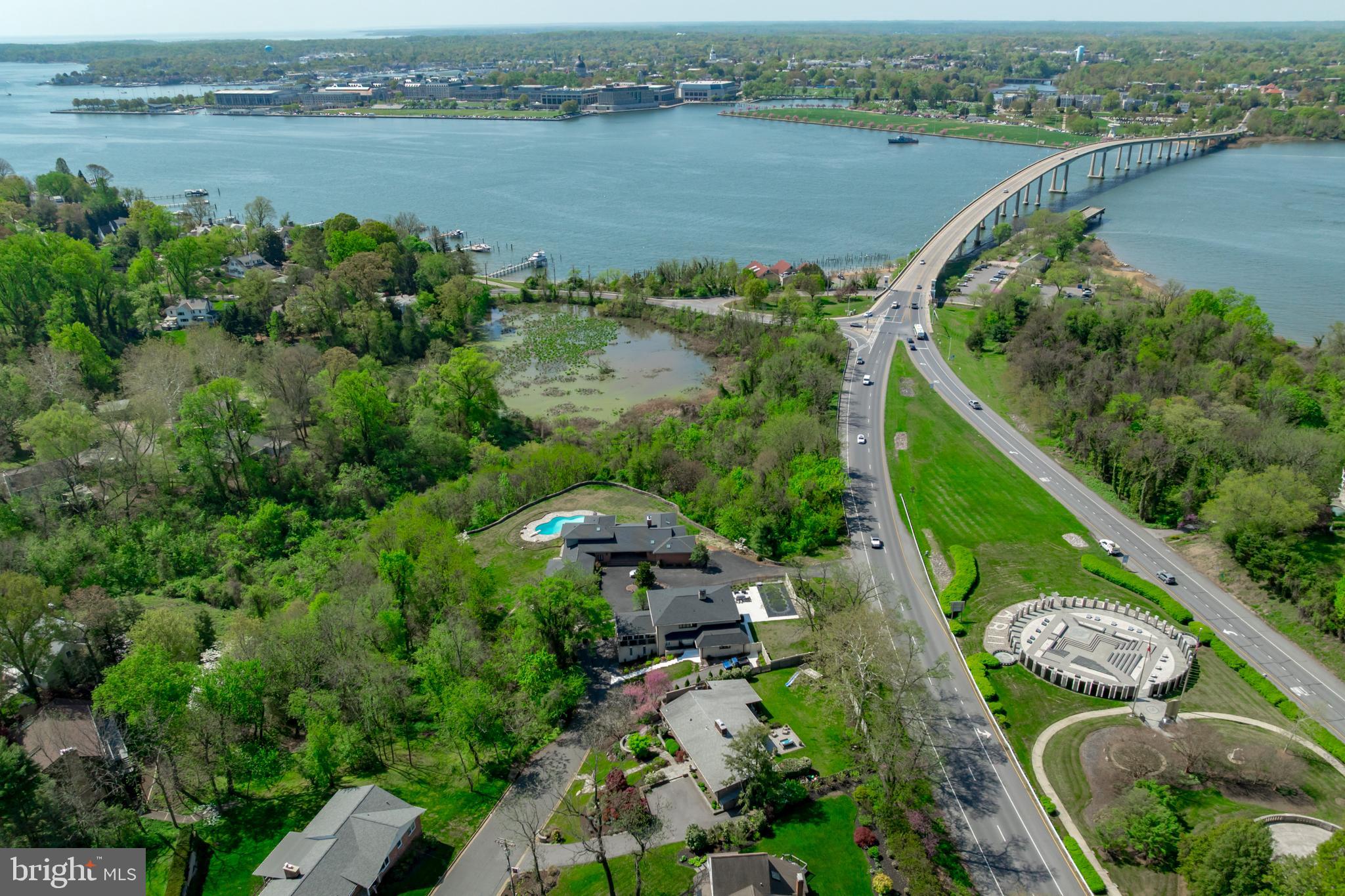 PENDENNIS MOUNT - Residential