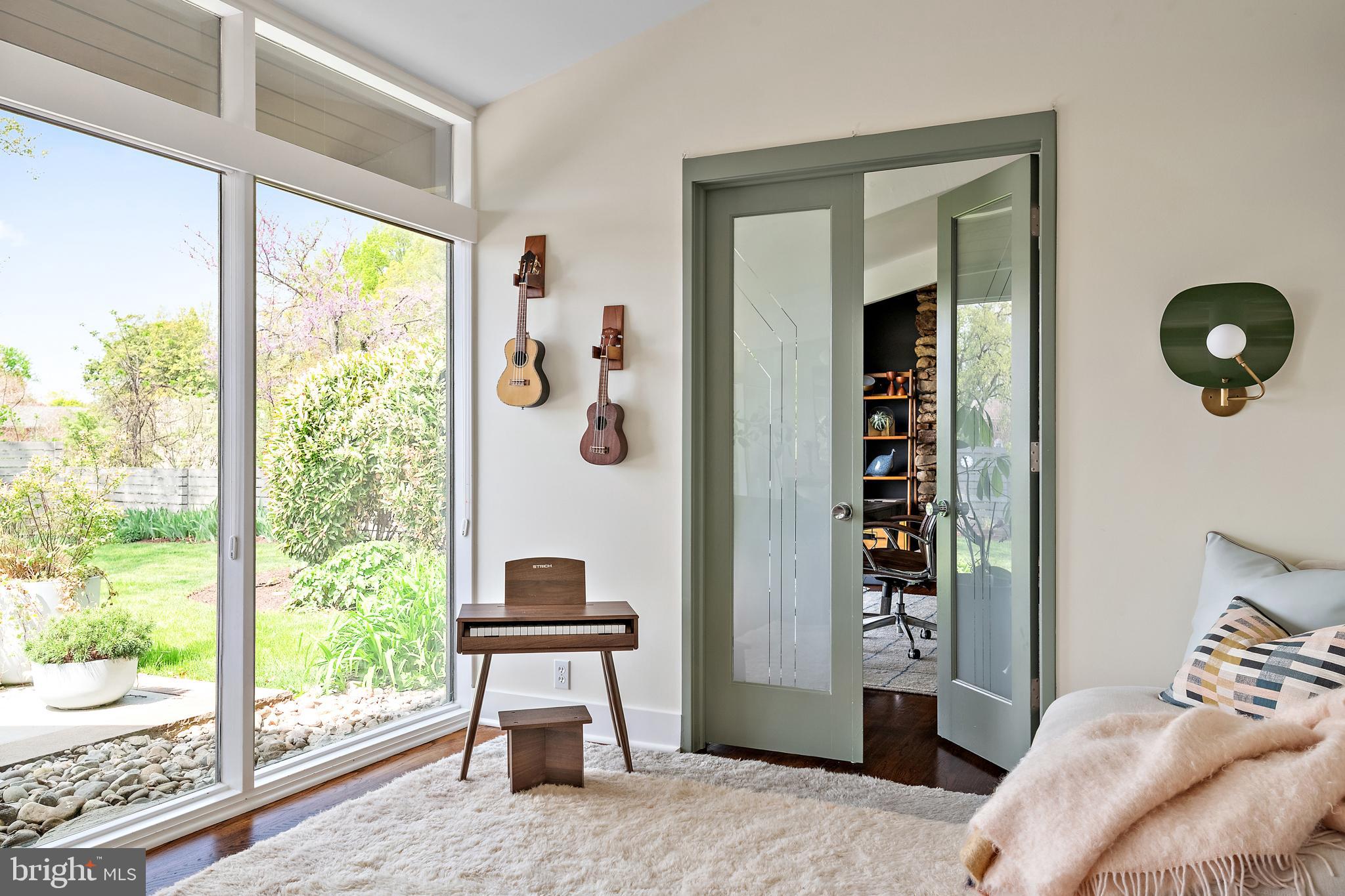 PENDENNIS MOUNT - Residential