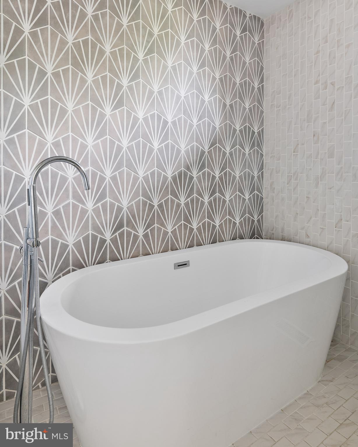 PENDENNIS MOUNT - Residential