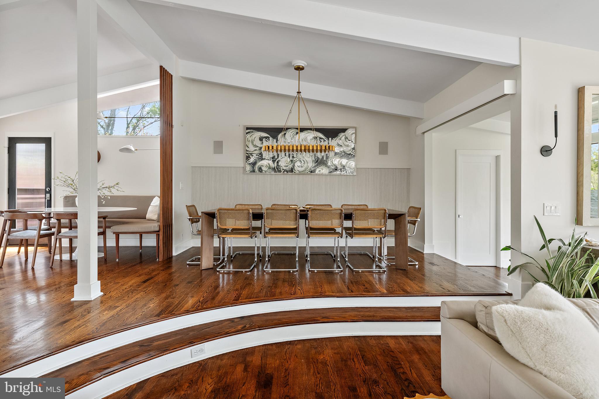 PENDENNIS MOUNT - Residential