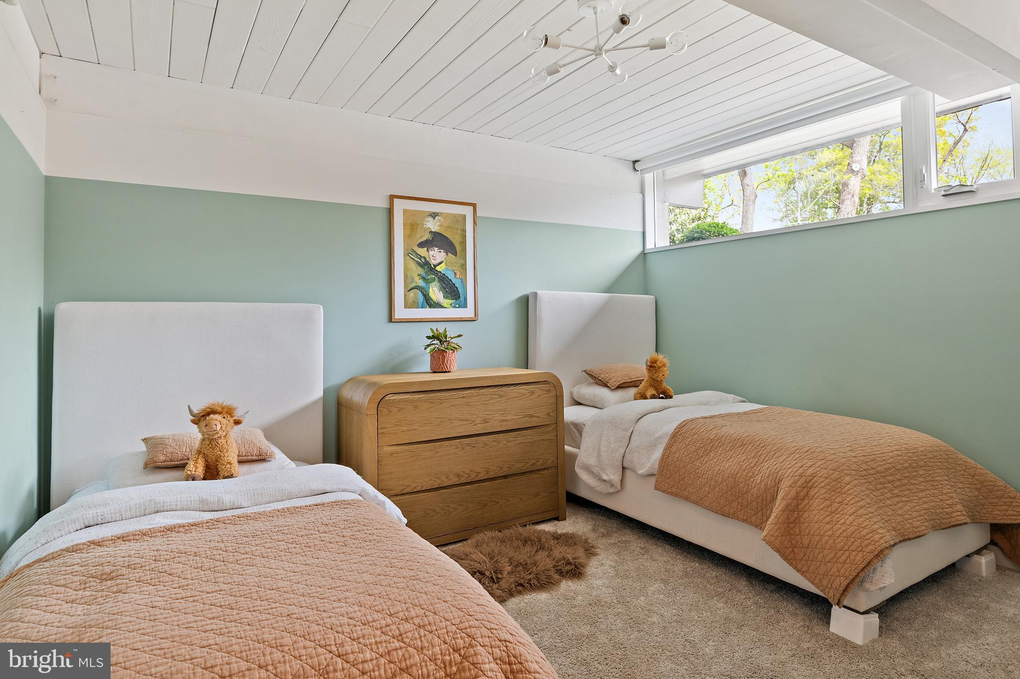 PENDENNIS MOUNT - Residential