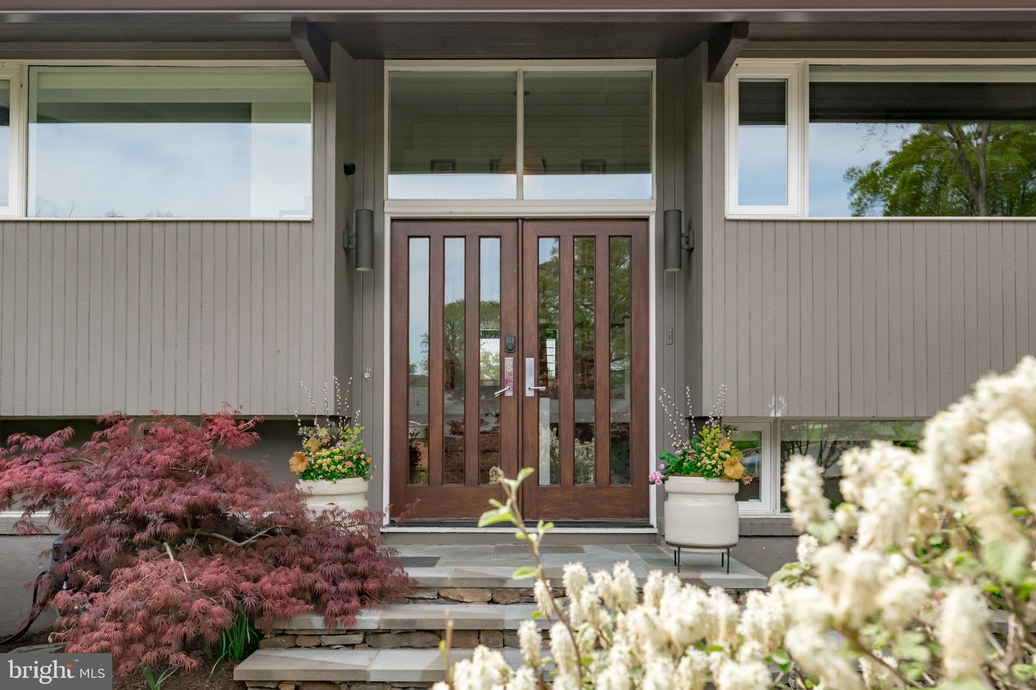 PENDENNIS MOUNT - Residential