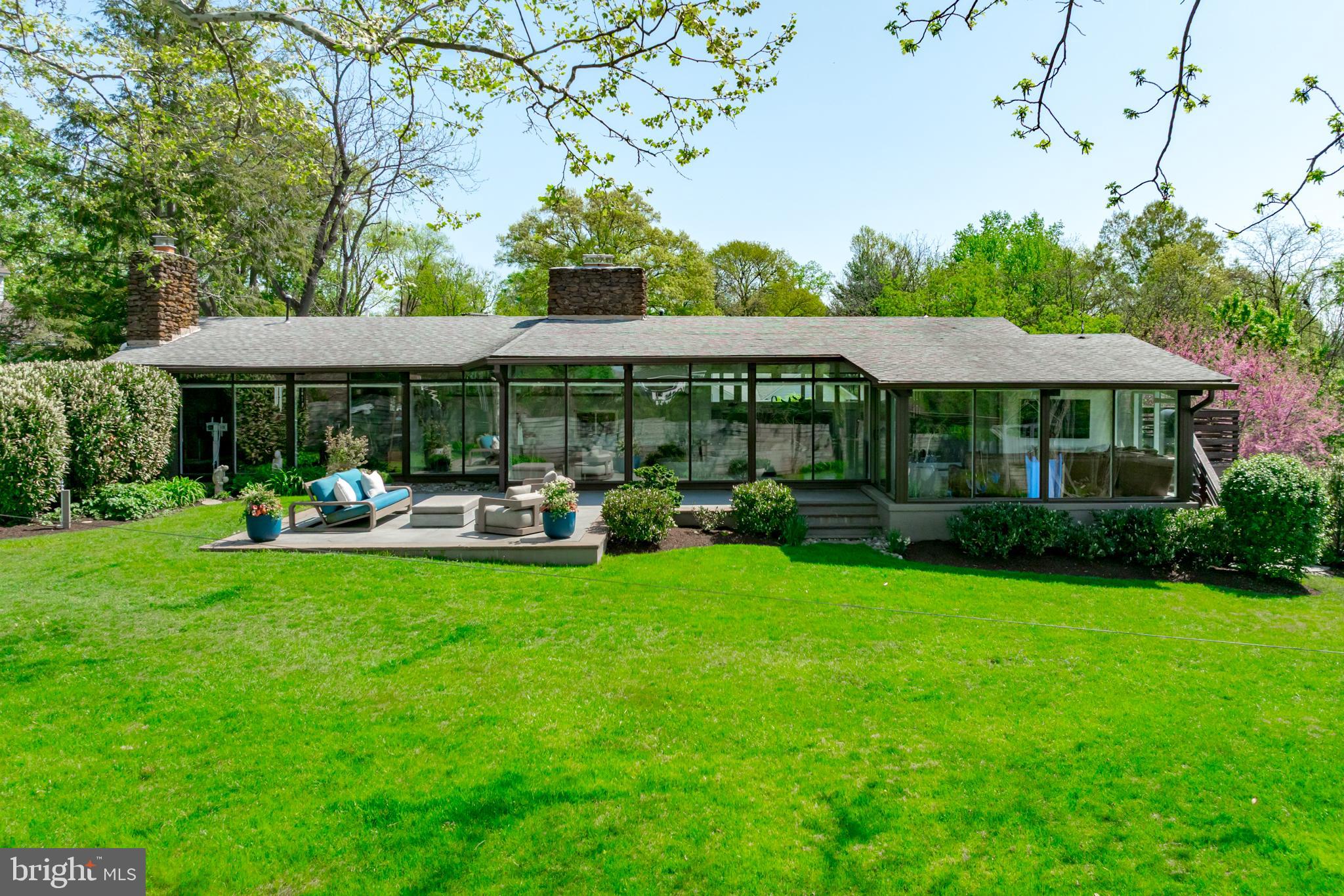 PENDENNIS MOUNT - Residential