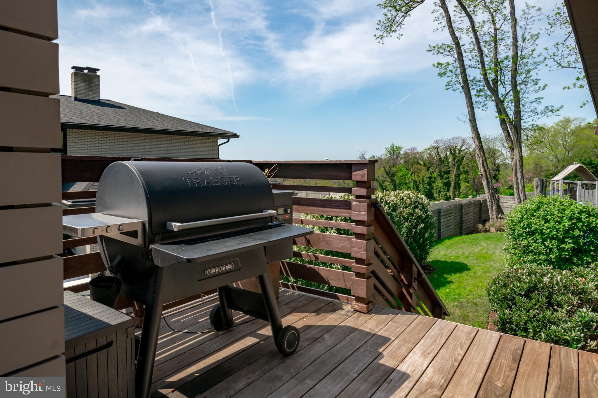 PENDENNIS MOUNT - Residential