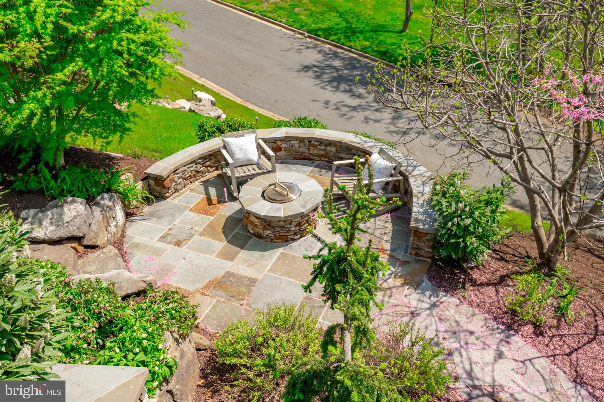 PENDENNIS MOUNT - Residential