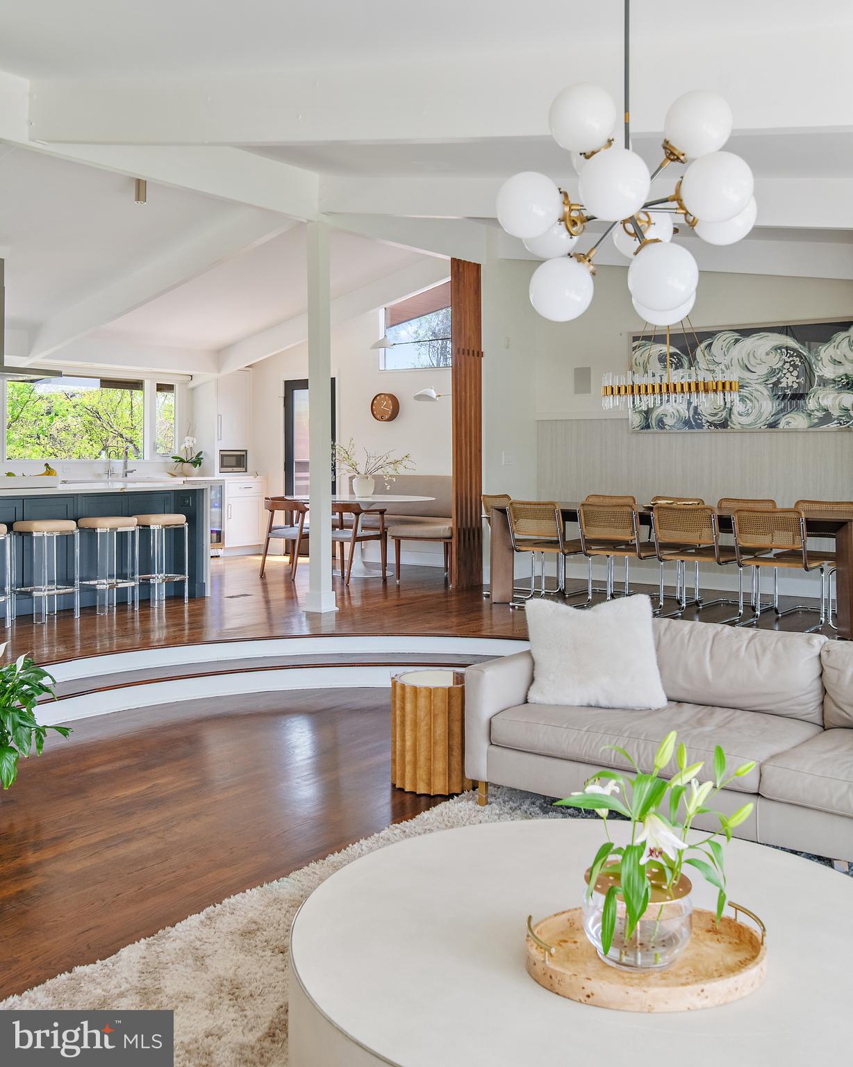 PENDENNIS MOUNT - Residential