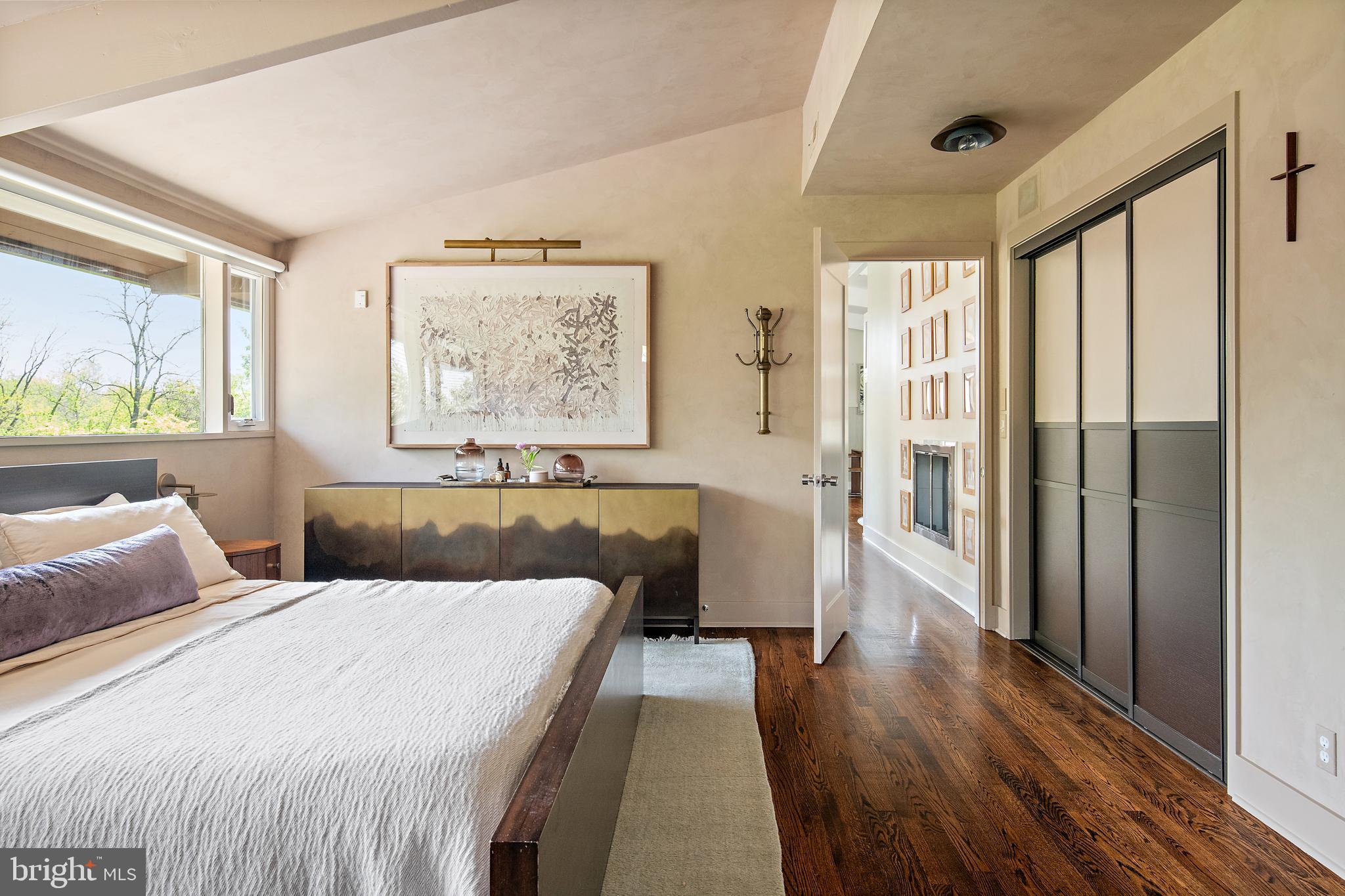 PENDENNIS MOUNT - Residential