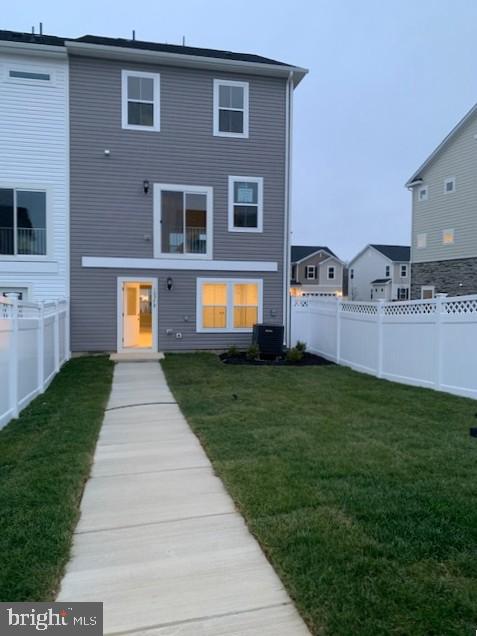 10578 ROUNDSTONE LANE