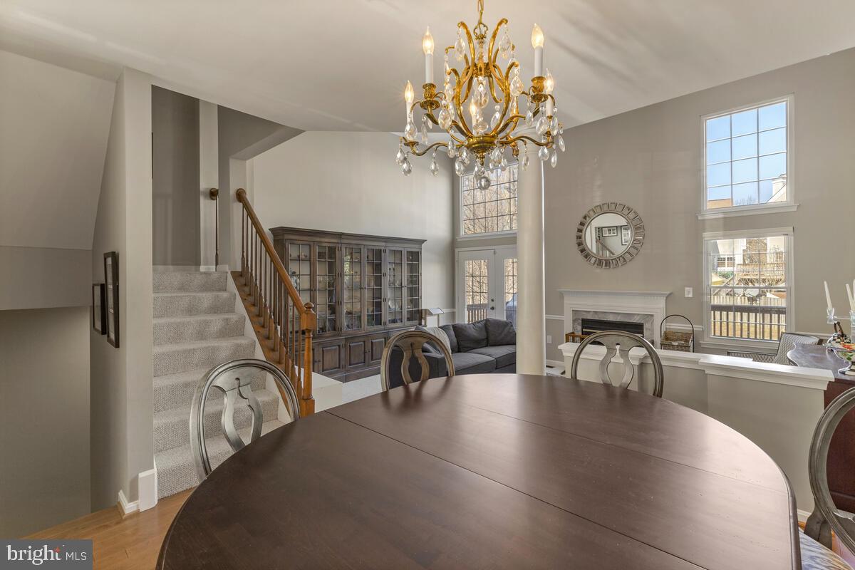 LAKE HALLOWELL - Residential