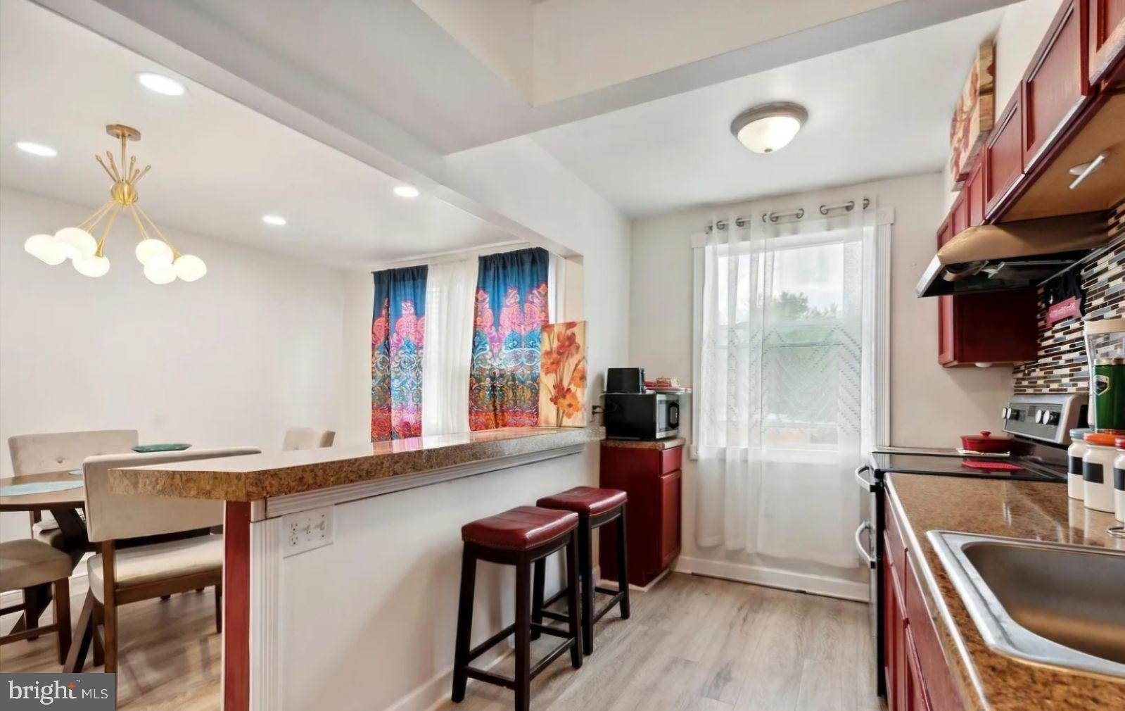 LAWNCREST - Residential