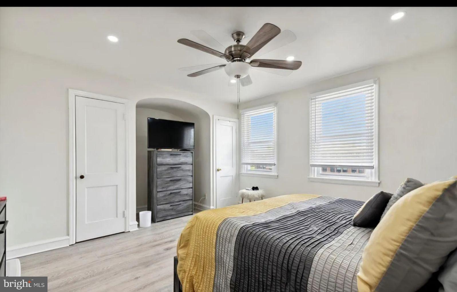 LAWNCREST - Residential