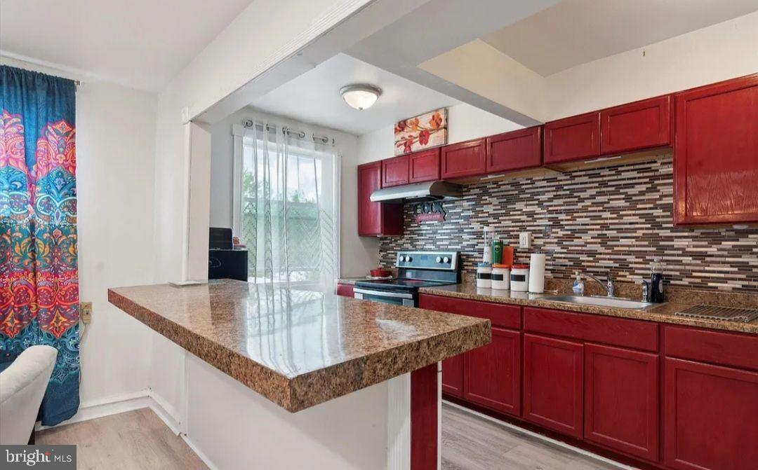 LAWNCREST - Residential