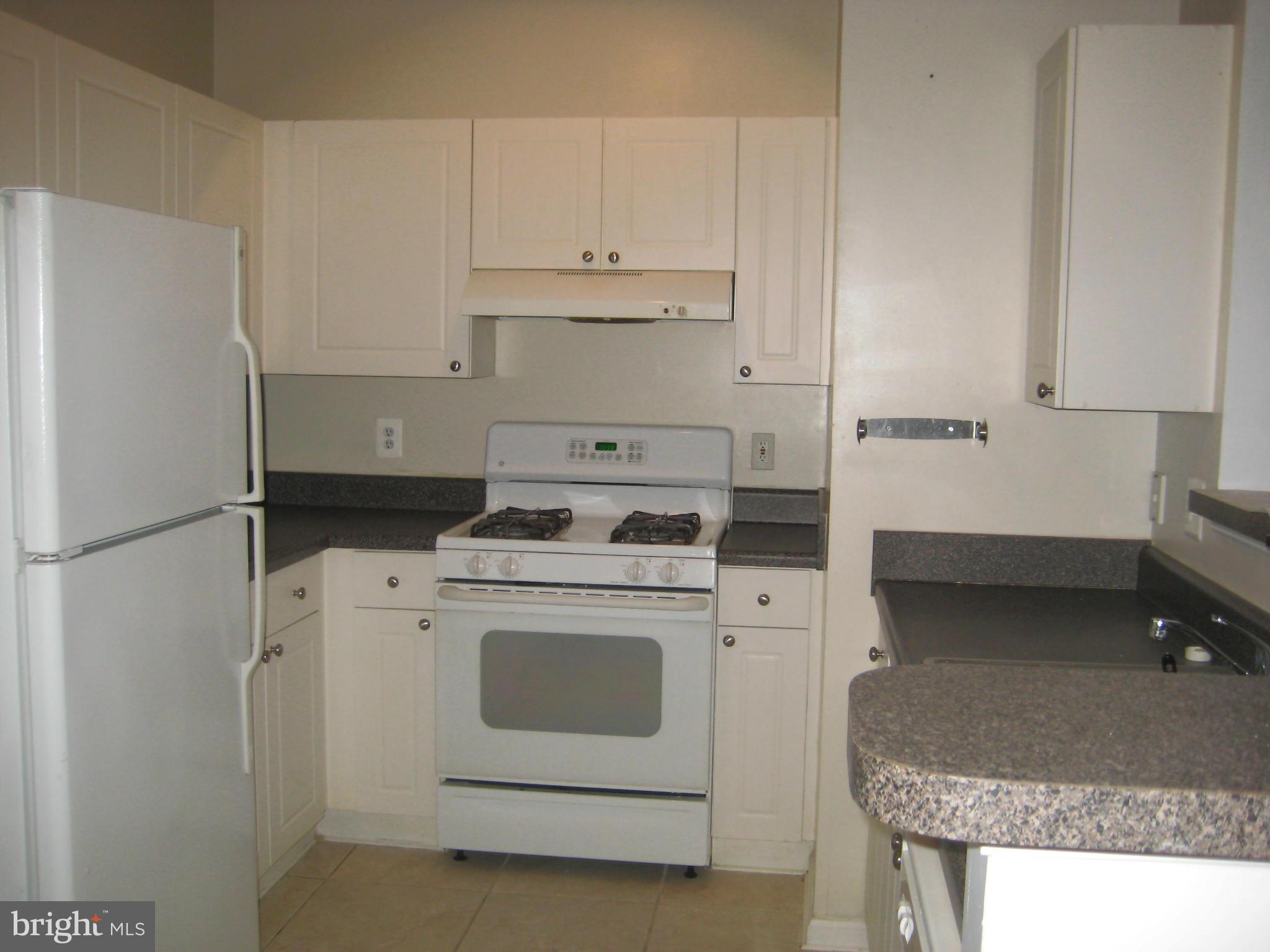 FAIRFAX RIDGE - Residential Lease