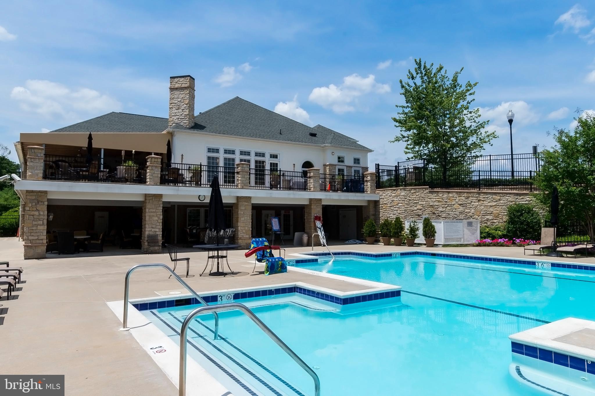 SNOWDEN OVERLOOK - Residential