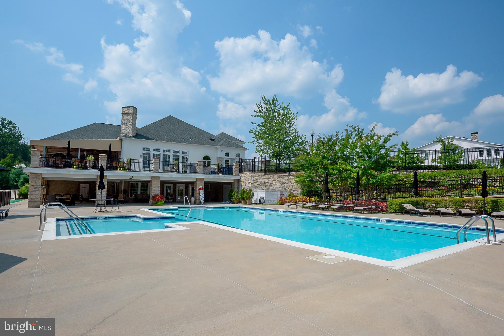 SNOWDEN OVERLOOK - Residential