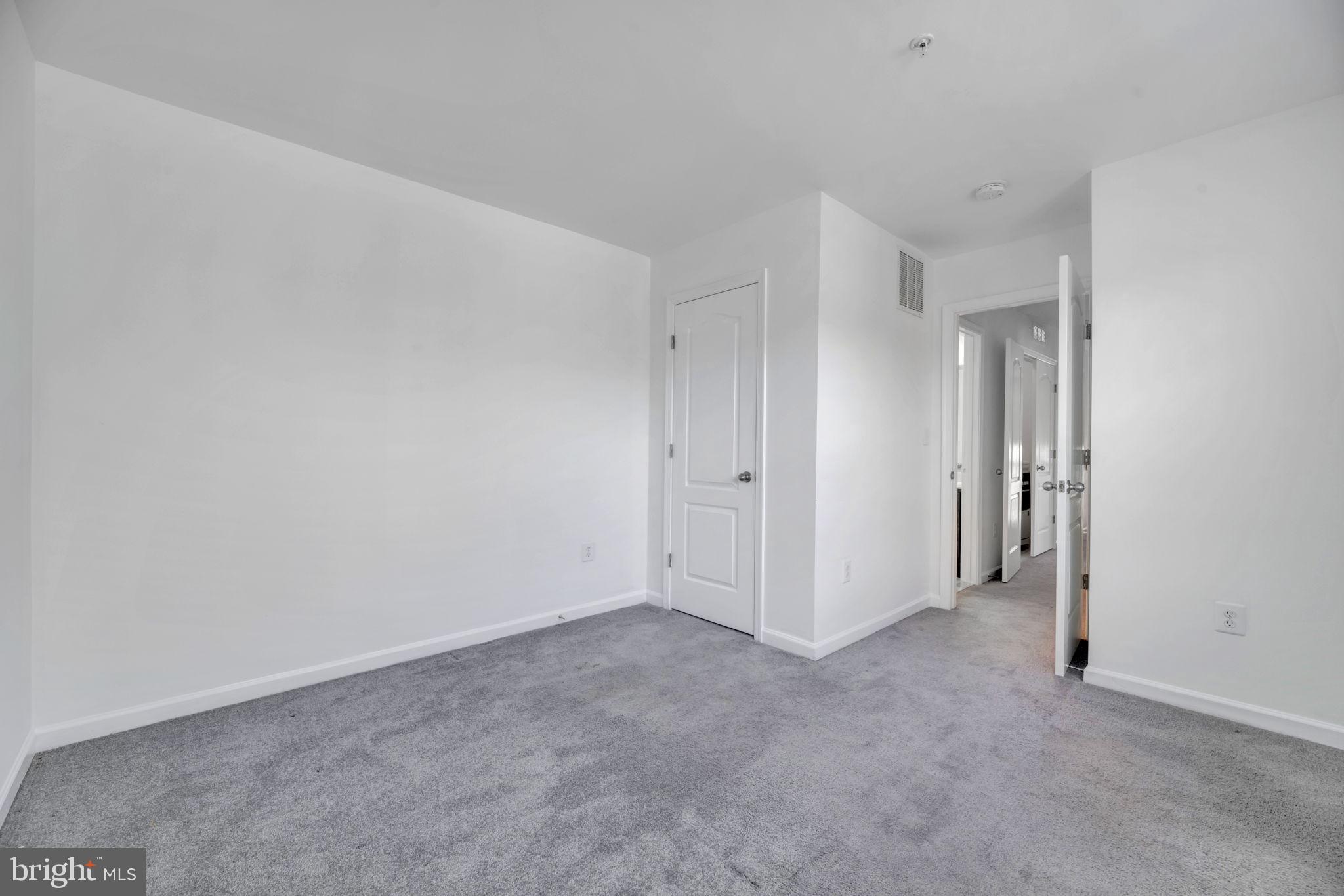 GLENN DALE COMMONS - Residential