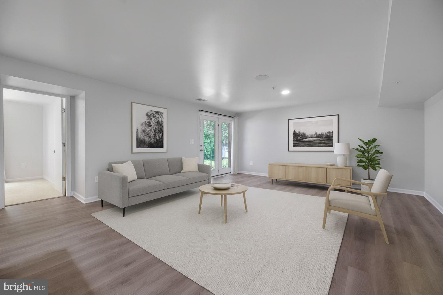 GLENN DALE COMMONS - Residential