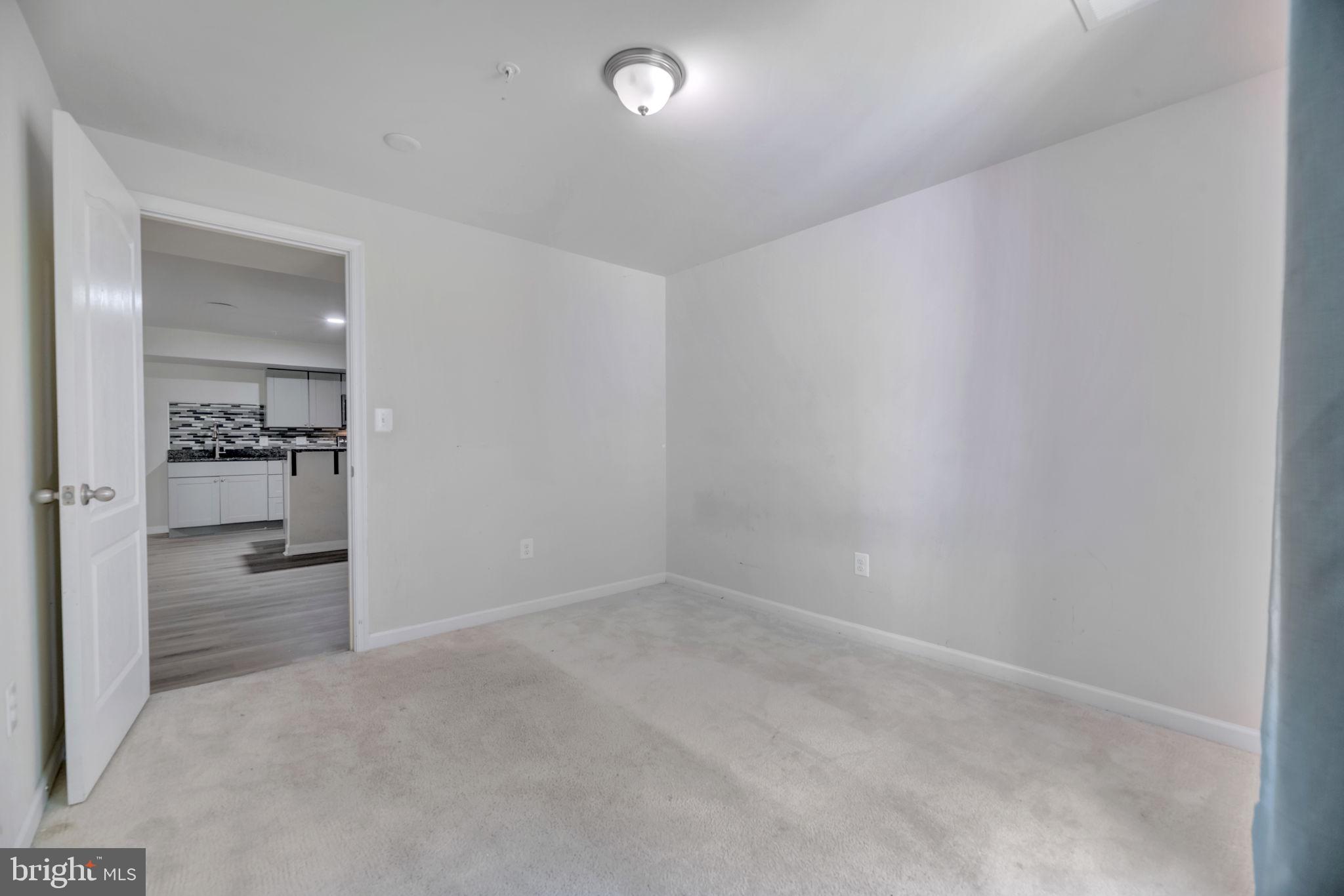 GLENN DALE COMMONS - Residential