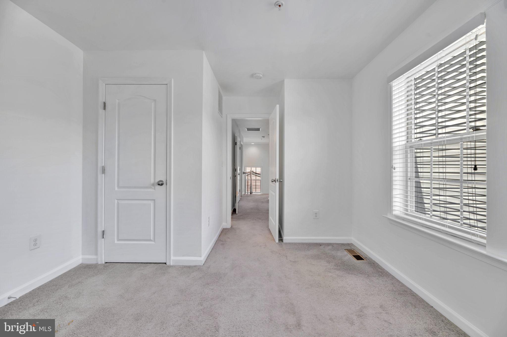 GLENN DALE COMMONS - Residential