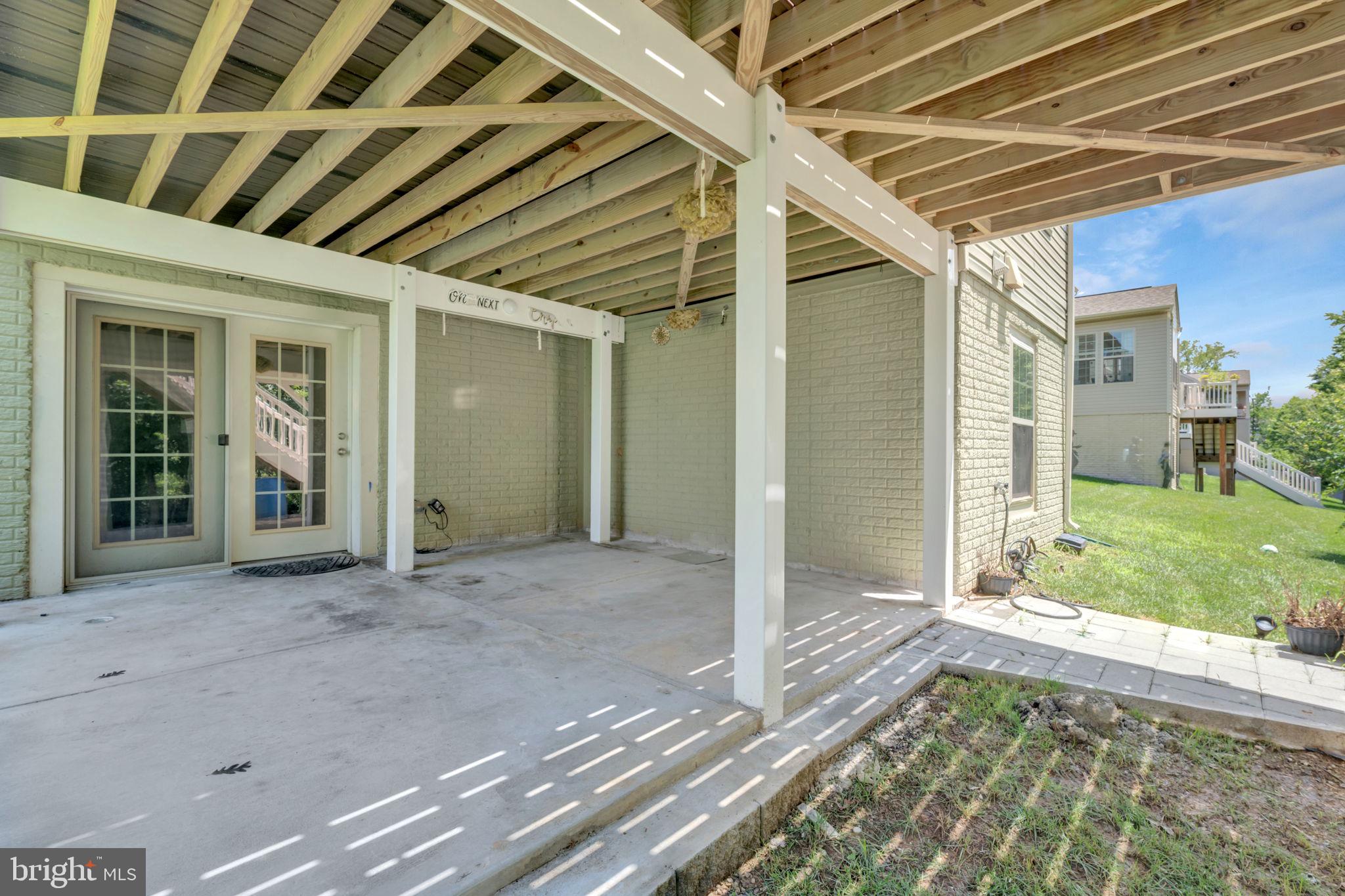 GLENN DALE COMMONS - Residential