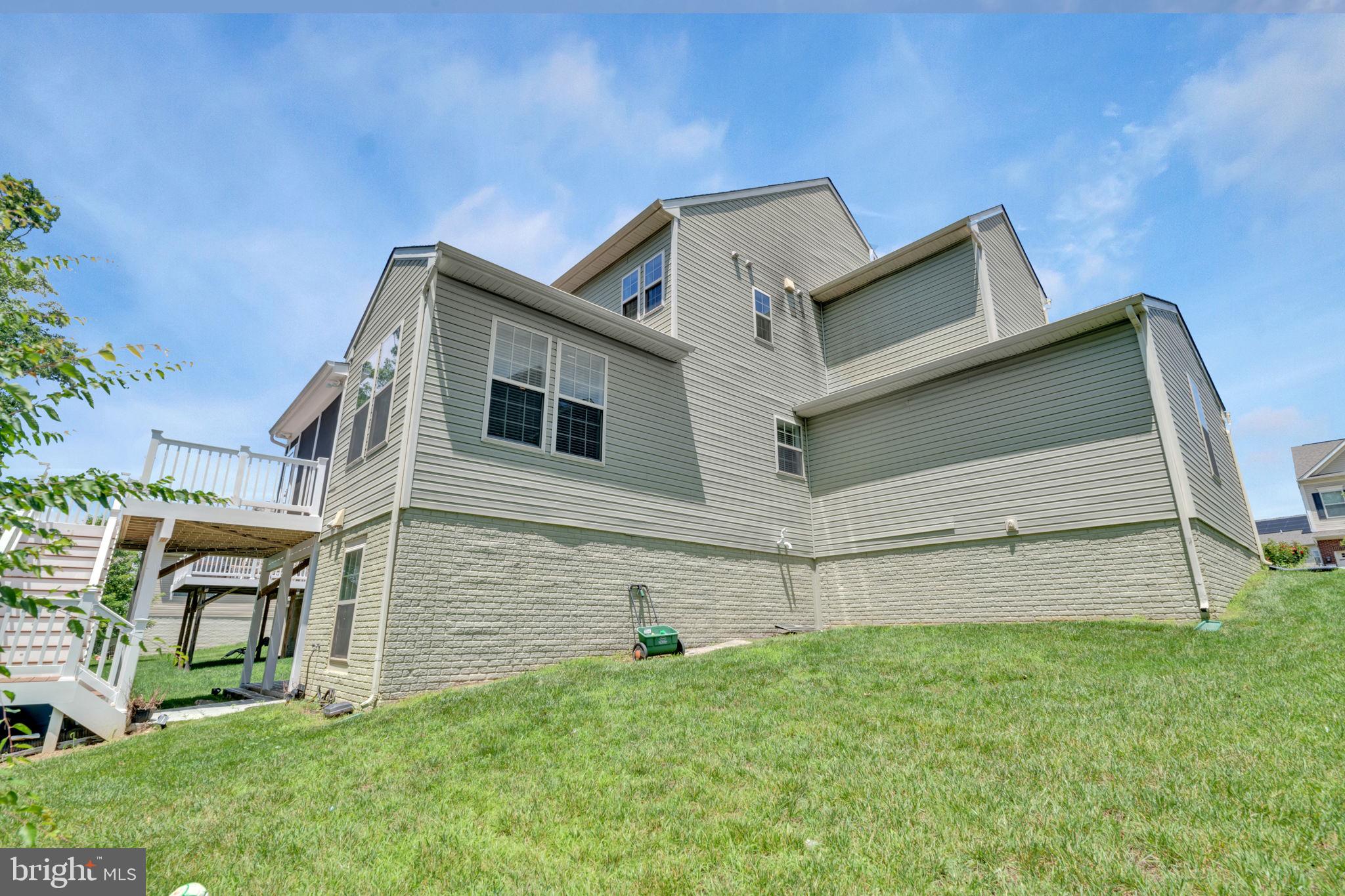 GLENN DALE COMMONS - Residential