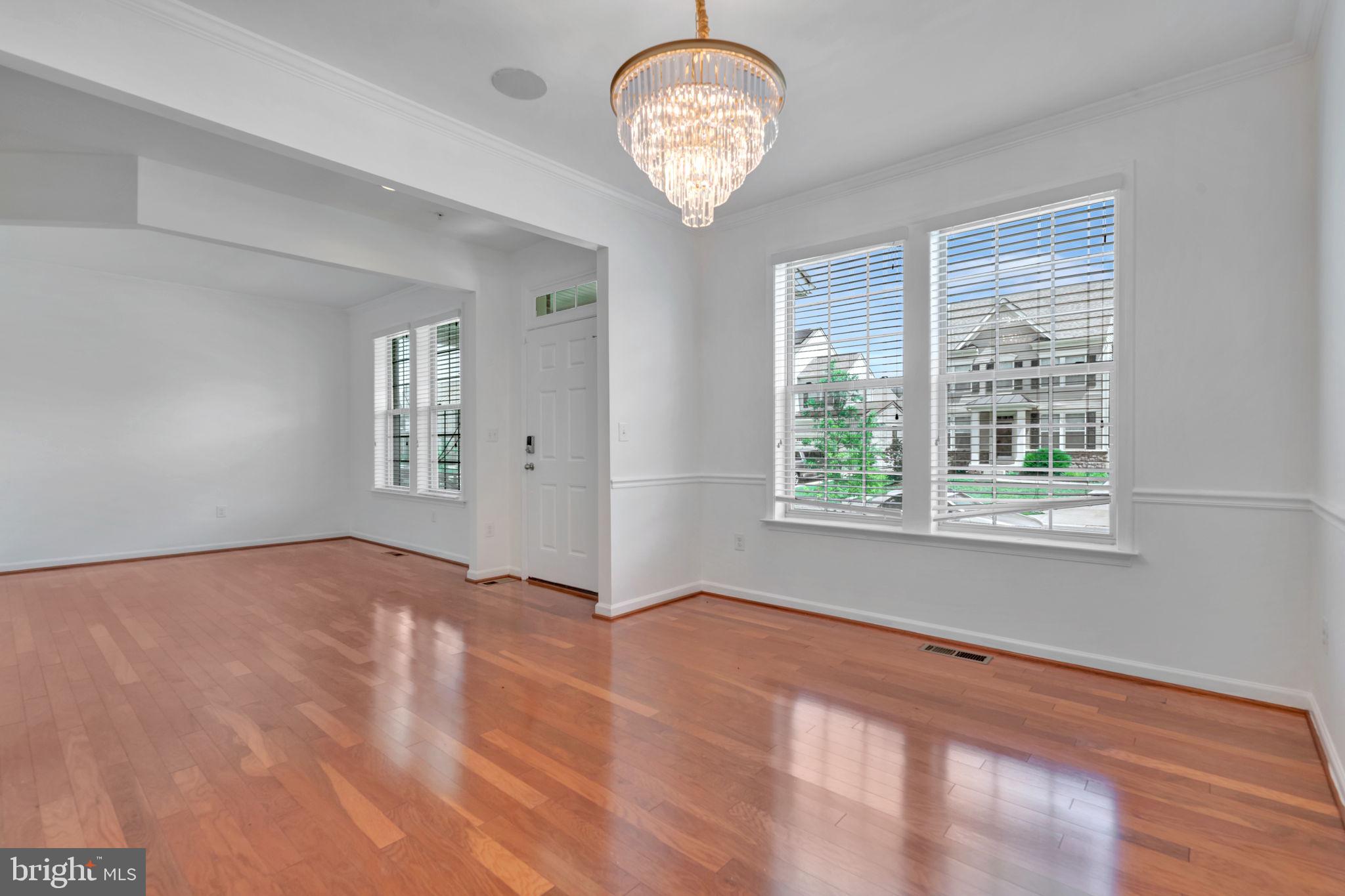 GLENN DALE COMMONS - Residential